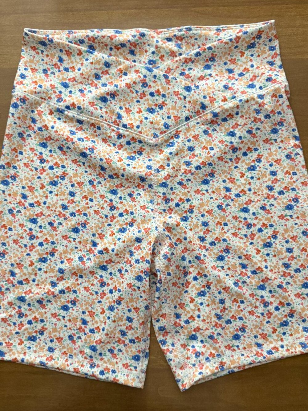 Aeropostale White Floral Athletic Bike Shorts